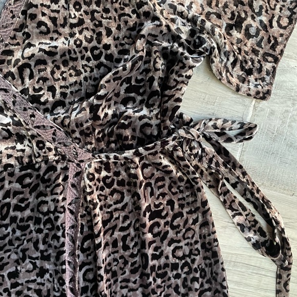 Johnny Was Leopard Velvet Midi Dress XL - Picture 12 of 15